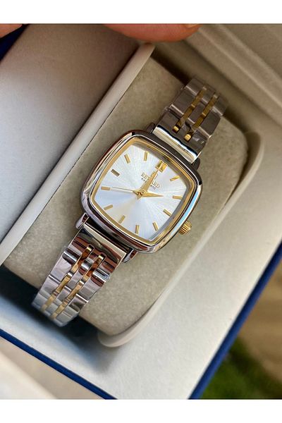 Reward Waterproof Small Case Steel Women's Wristwatch - Vintage Model