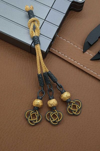 dergah tesbih 3-Piece Reis Silver Kazaziye Knitted Whip