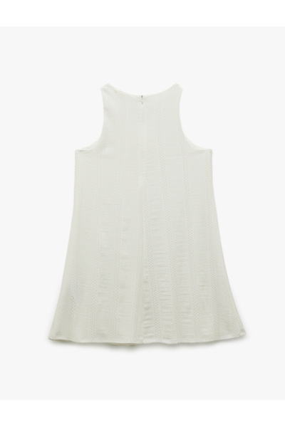 Koton Gefüttertes, ärmelloses Minikleid aus gewickeltem Stoff mit Stickerei und U-Ausschnitt