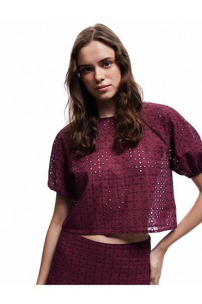 Koton X Melis Ağazat - Cotton Lined Embroidered Scalloped Short Sleeve Crew Neck Blouse