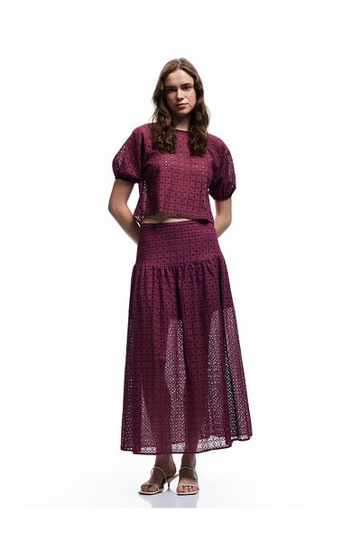 Koton X Melis Ağazat - Cotton Lined Embroidered Scalloped Short Sleeve Crew Neck Blouse