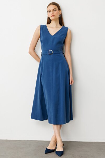 Ekol Beli Kemerli Kolsuz Elbise