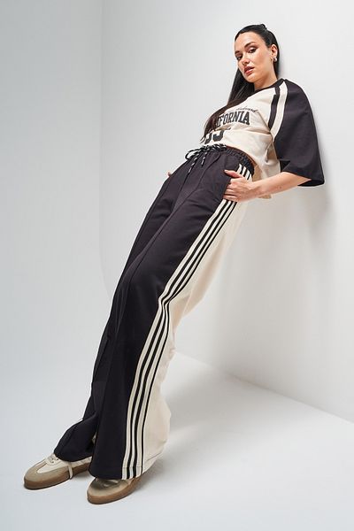 its basic Women's Multiple Color S5-Cream Black Knitted Fabric Tracksuit Oversize T-Shirt 2-Piece Combination