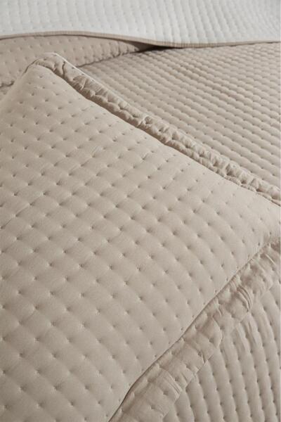 Çeyiz Diyarı Elisa Dolgulu Çift Taraflı Çift Kişilik 240x260 Cm Yatak Örtüsü Bej