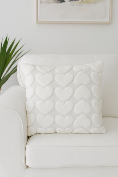 Arma House 1 Piece White Heart Fluffy Shatterproof Case 42X42 cm