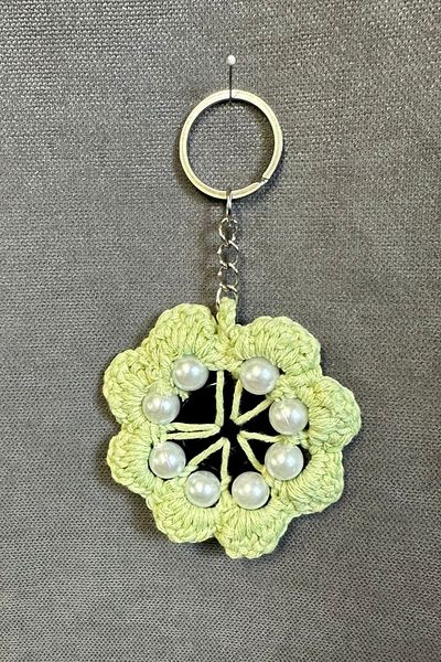 Uretti - Tuğba 9352 4076 Handmade Knitted Bead Detailed Flower Keychain