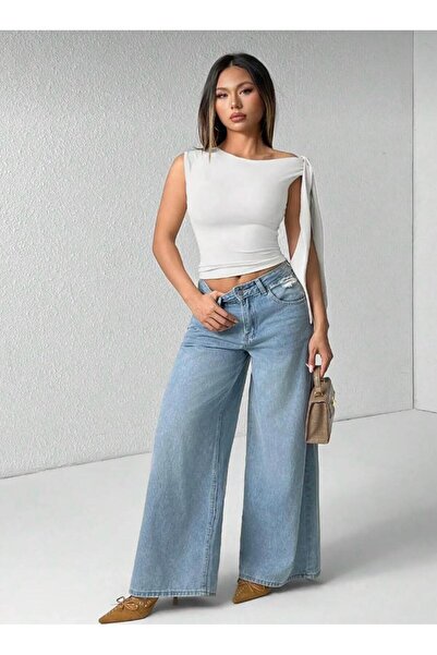 MEGOMEL Shoulder Tie Detailed Sleeveless Blouse