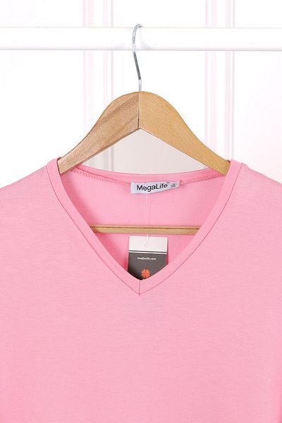 İmajButik Ροζ κοντομάνικο μπλουζάκι με λαιμόκοψη V