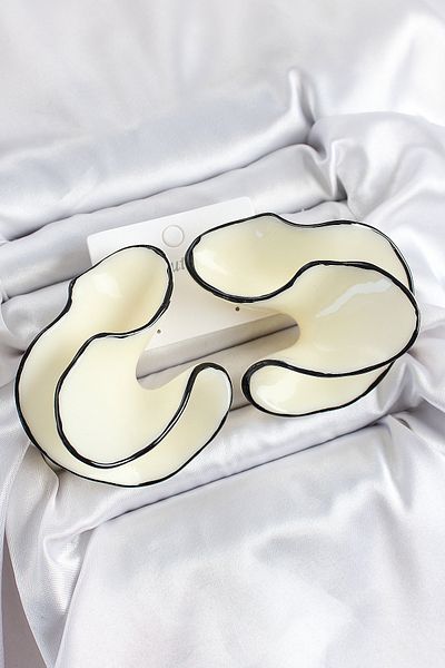 SeyCey.co Cream Color Bone Model Women's Earrings with Black Line Detail