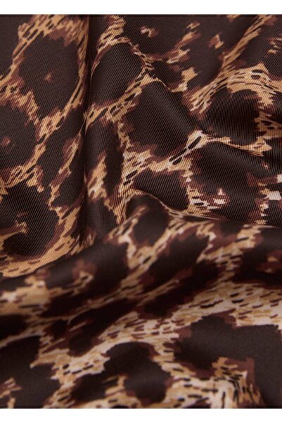 MANGO Woman Leopar desenli saten fular