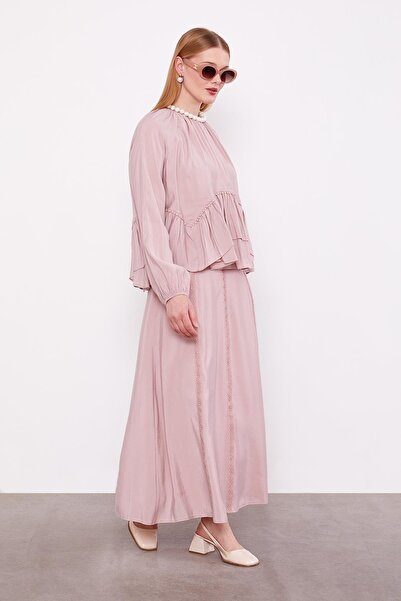 Levidor 131036 ÖNÜ FİSTO DETAYLI SIFIR YAKA KOL UCU LASTİKLİ DÖKÜMLÜ BELİ KEM...