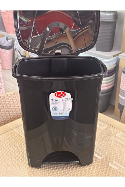 LeesHome 30 Lt Pedal Plastic Trash Can with Black Inner Bucket