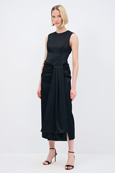 adL Mert Aslan Aksesuarlı Drapeli Tafta Elbise