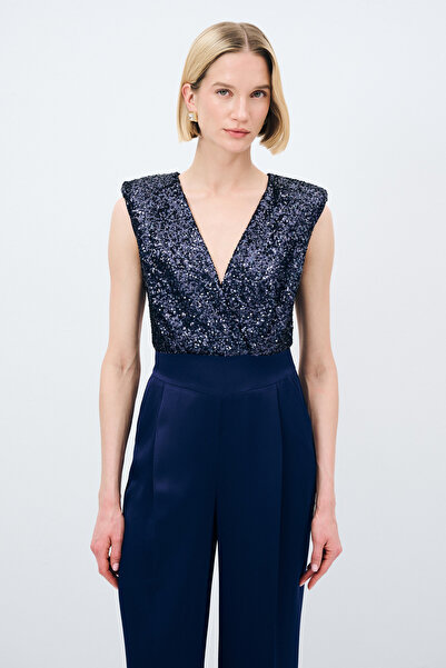 adL Mert Aslan Payet Detaylı Tulum