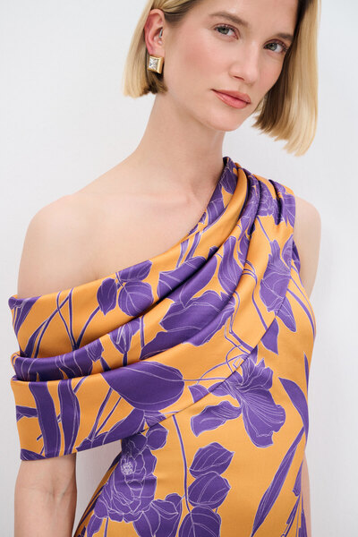 adL Mert Aslan Omuzu Açık Desenli Elbise