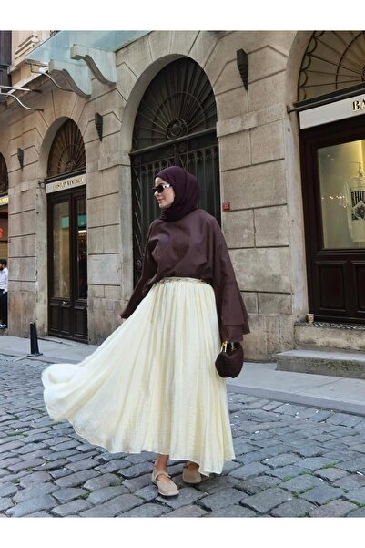 By Merve Serin ROYAL ASTARLI ETEK