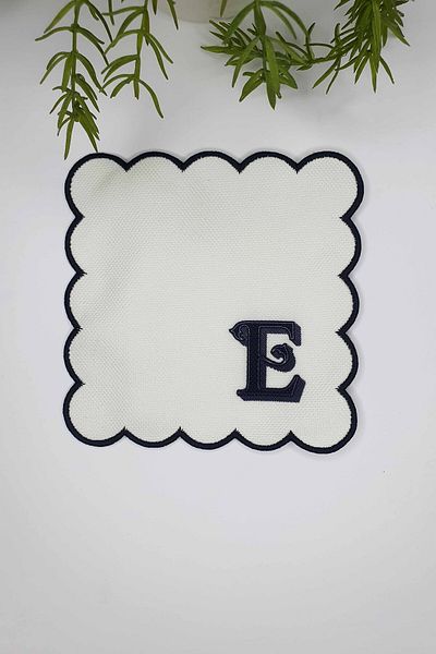 decofav Γράμμα E Minimal Monogram Μαύρο Κέντημα Λευκή Χαρτοπετσέτα Κοκτέιλ 1 Τεμάχιο