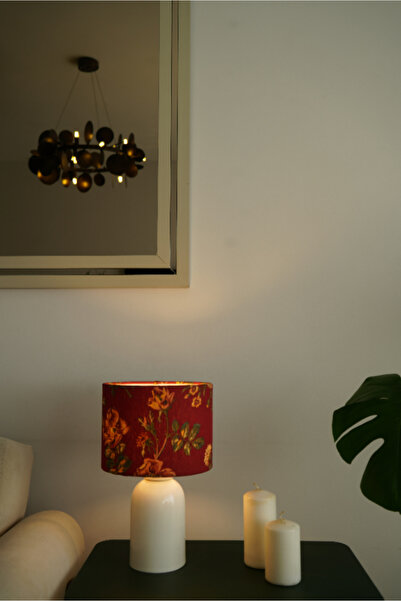 retro home design Krem Ayaklı Kırmızı Çiçek Baskılı Kumaş Şapkalı Şık Yatak O...