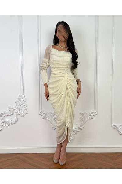 toog Dress decorated with longitudinal shiny stripes and ruffled at the waist