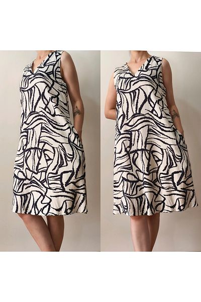 MADAMMERY V Neck Zero Sleeve Maxi Women's Dress with Pockets