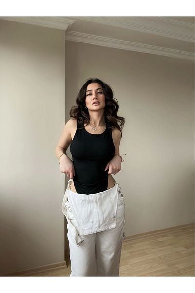 KarşıVitrin Body negru cu guler Halter