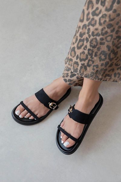 STRASWANS Zeus Women's Buckle Detail Daily Comfort Suede Slippers Black