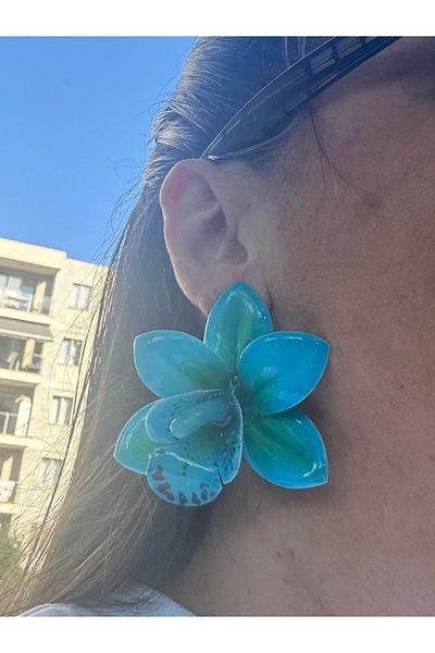 bijuxbymrv Big Flower Earrings