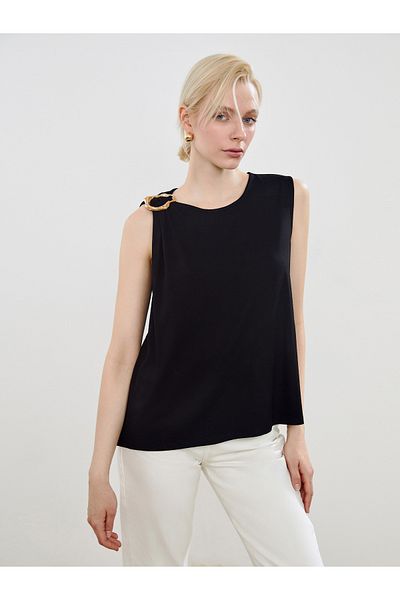 LC Waikiki Crew Neck Applique Detailed Blouse