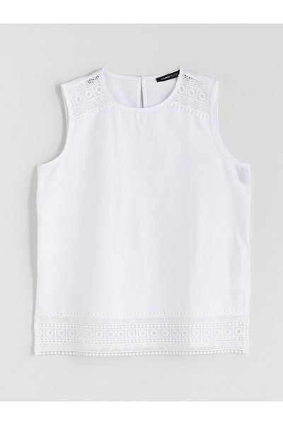 LC Waikiki Crew Neck Lace Detailed Blouse