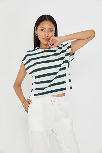 TIFFANY&TOMATO Düğme Detaylı Çizgili Sıfır Kol Bluz