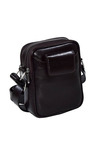 Magazinul de genti Men's bag made of soft natural leather, model 026
