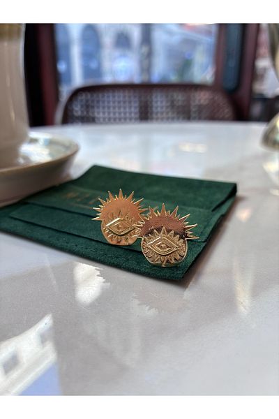 Miltonia Design Eye Earrings