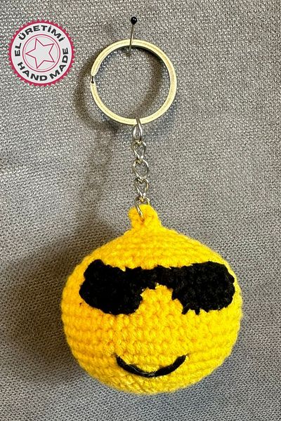 Uretti - Tuğba 9352 4465 Handmade Knitted Glasses Emoji Model Keychain