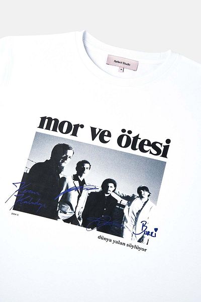 Reflect Studio Mvö World Lies Premium T-Shirt - White