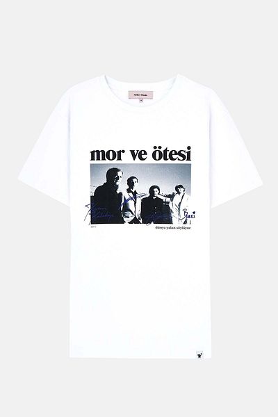Reflect Studio Mvö World Lies Premium T-Shirt - White