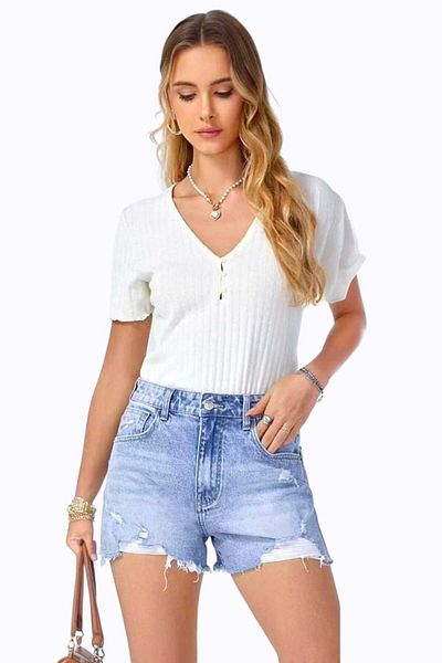 FashionForYou Pantaloni scurți din denim Aura cu talie înaltă și perforații largi, albastru deschis, mărimea S