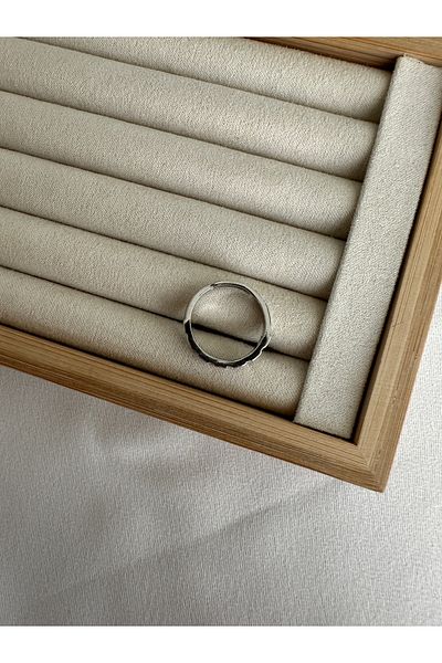 ringbox Silver Colored Rectangular Row Ring