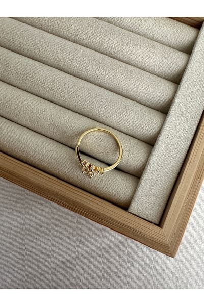 ringbox Gold Tiny Flower Ring