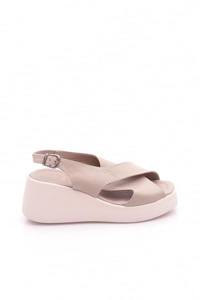 DGN 2005 Women's Sandals