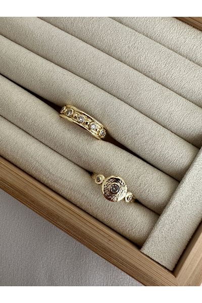 ringbox Set of 2 Gold Stone Locket Rings
