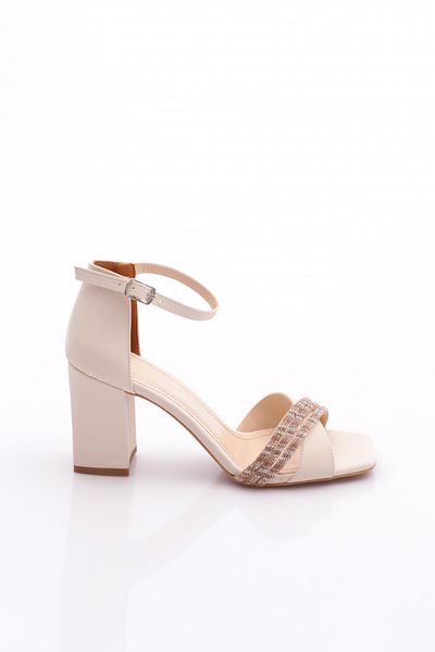 DGN Pm08-K32 Women's Closed Heeled Shoes