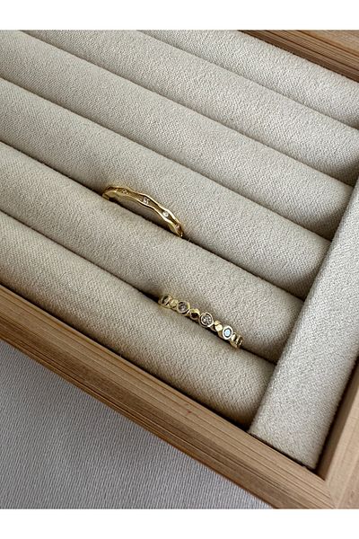 ringbox Gold 2-Piece Dotted Minimal Series Ring Set