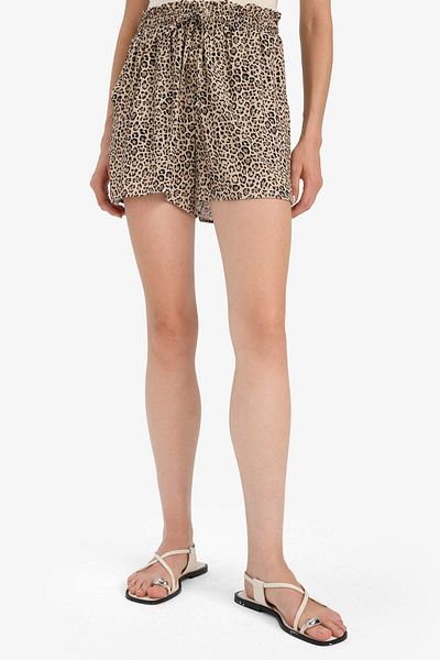 DeFacto Regular Waist Leopard Patterned Belted Crinkle Viscose Shorts F3319Ax25Hs