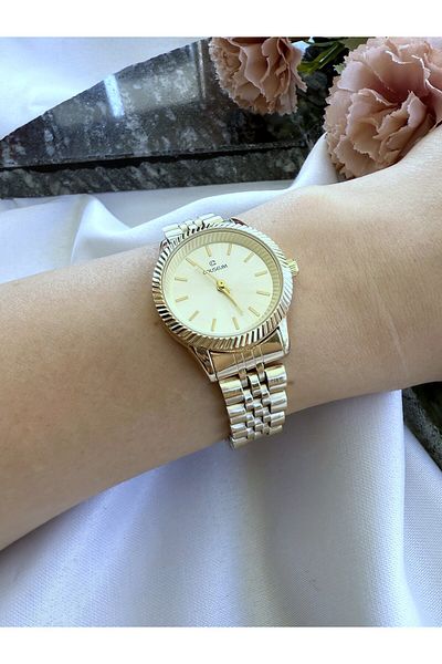 Coliseum Round Classic Inside Gold Women's Wristwatch