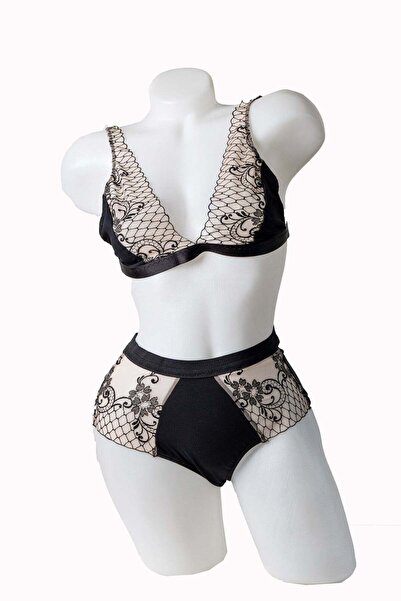BLD by Exclusive Set dantela, sutien bralette, chilot brazilian, nude cu negr...