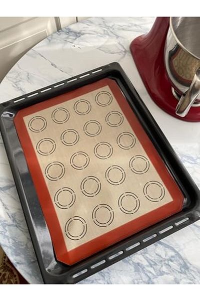 STOREMAX Nonstick Macaron Silpat, Red with Frame, 18 Rings