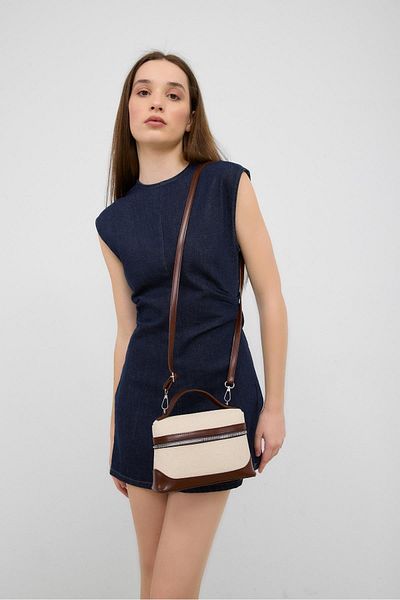 Shule Bags Yoko Box Bag Geantă de mână și de umăr încrucișată Crem-Tan
