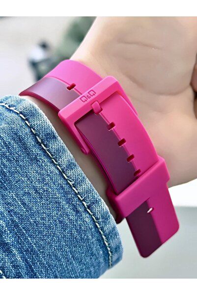 Q&Q Waterproof Plastic Cord Men Wrist Watch