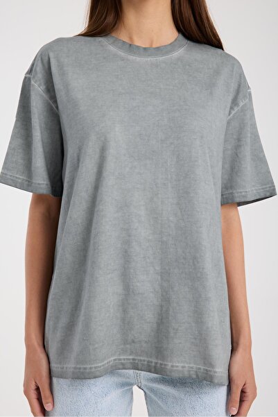 Store 100% Cotton Women's Oversize T-Shirt Stylish and Comfortable Clothing