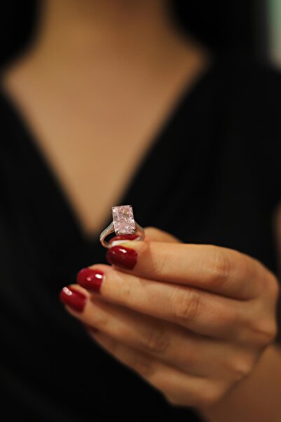 GÜLENLER ALTIN 14 Ayar Altın Ice Crush Serisinden Pembe Uzun Taşlı Baget Yüzük